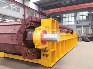 板鏈輸送機(jī)生產(chǎn)現(xiàn)場